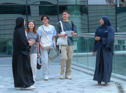 Khalifa University Scholarships 2026 campus and students in Abu Dhabi